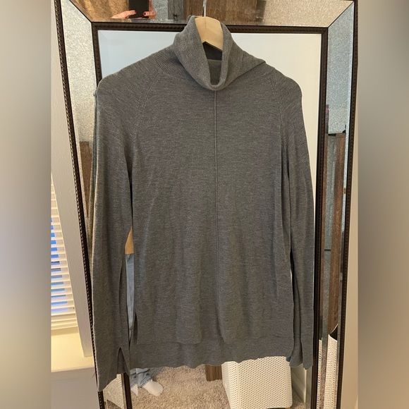 Zara knit turtleneck pullover - Picture 1 of 3